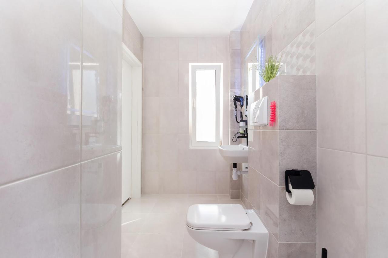 Flamingo Apartment โปเบียโรโว ภายนอก รูปภาพ